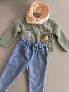 Fularlı Triko Bebek Takım